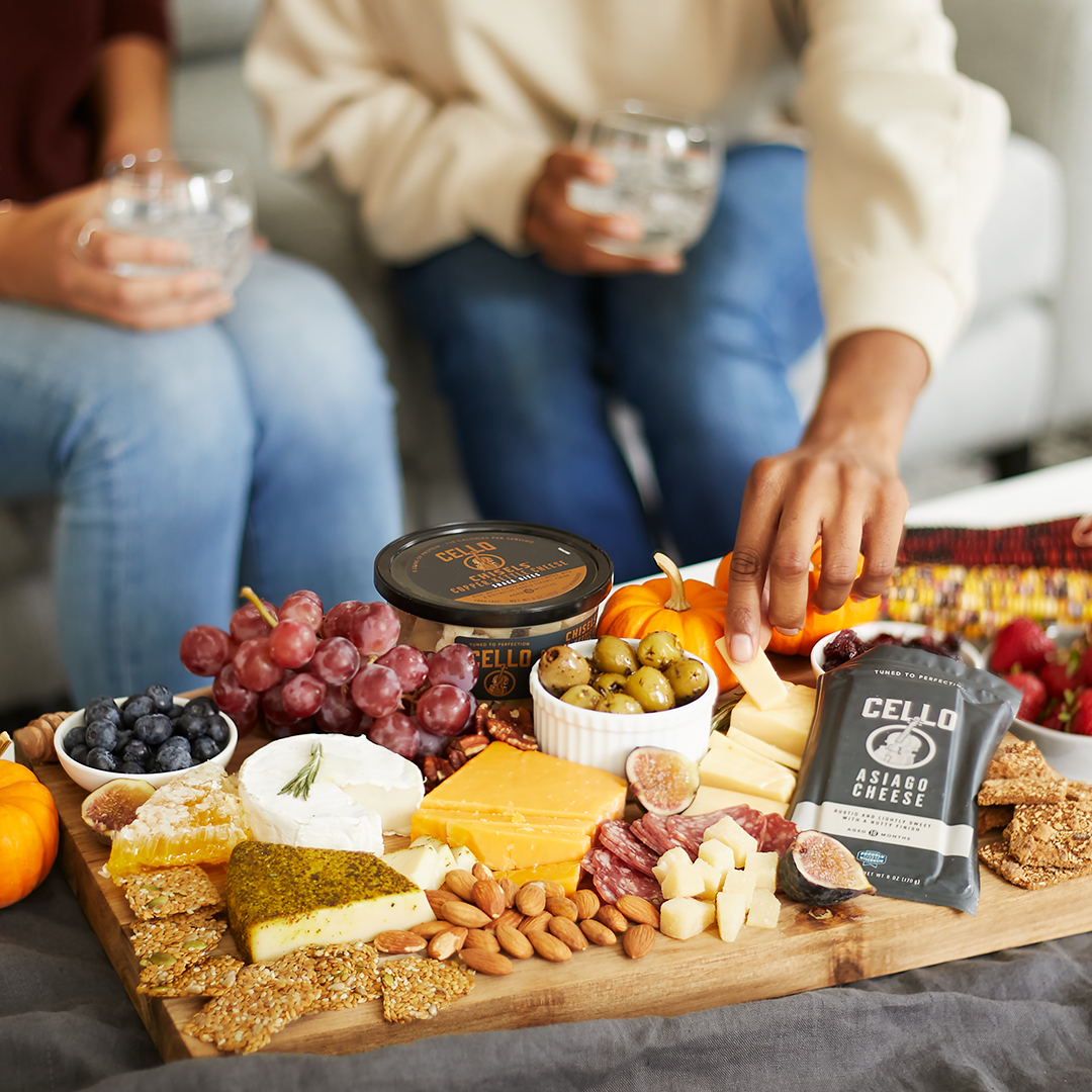 How to Host the Best Holiday Wine and Cheese Party